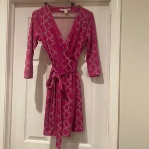 Super cute DVF (Diane Von Furstenberg) Wrap Dress